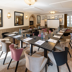Salle de réception Sarlat séminaire La Couleuvrine