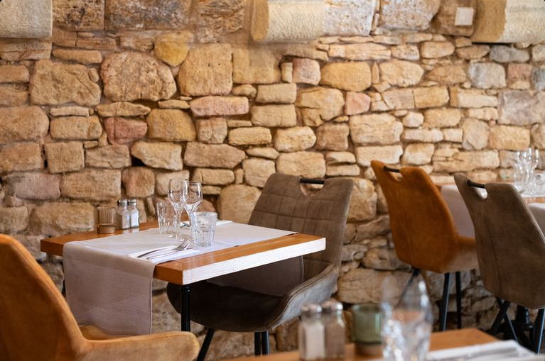 Sarlat sans voiture - Salle de restaurant pour 2 personnes